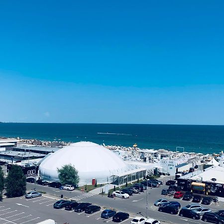 Summerland Apartmants Mamaia Nord Lägenhet Exteriör bild
