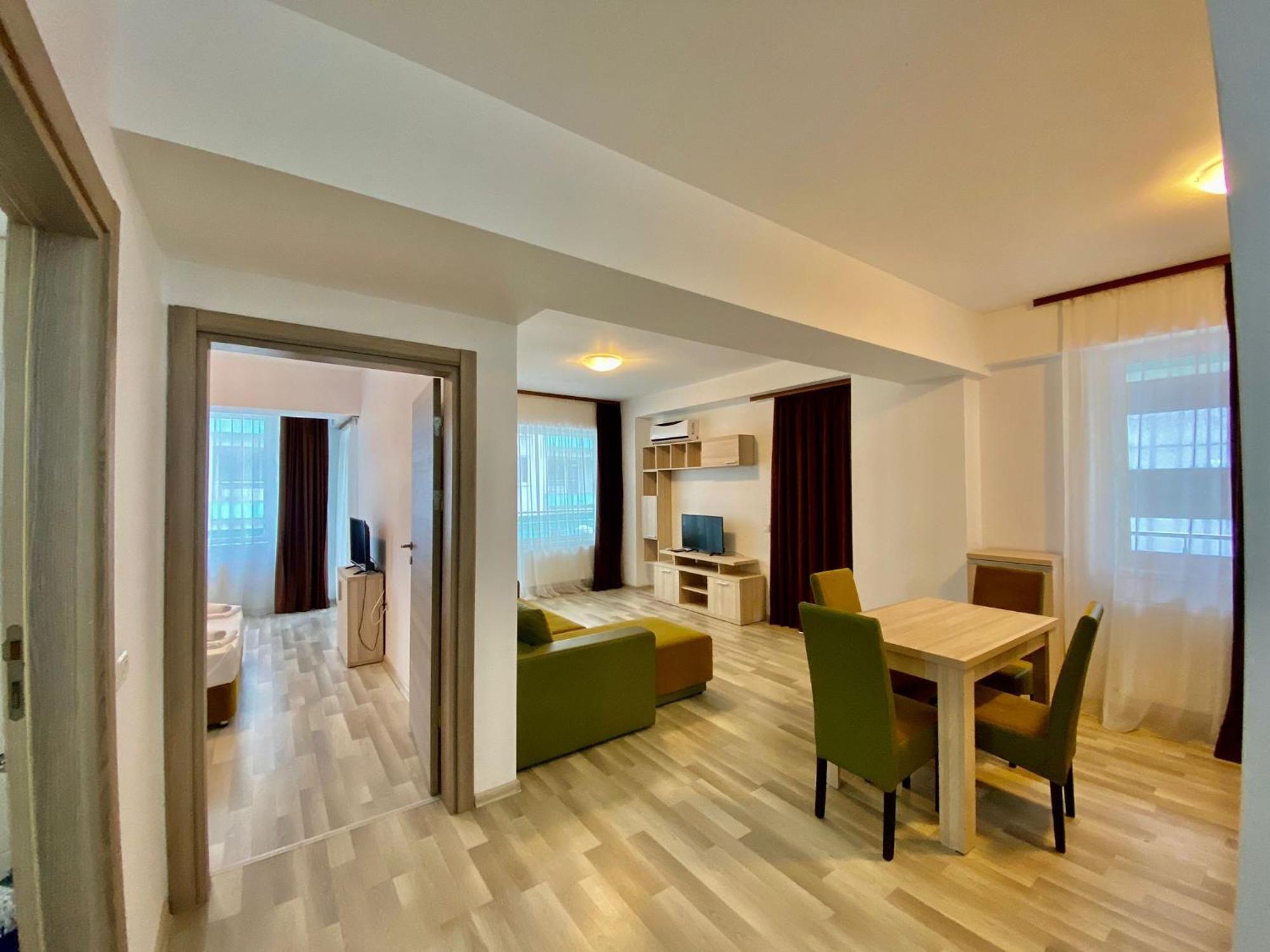 Summerland Apartmants Mamaia Nord Lägenhet Exteriör bild