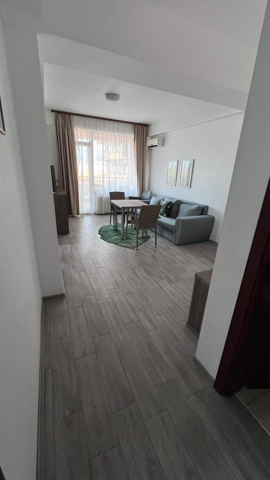Summerland Apartmants Mamaia Nord Lägenhet Exteriör bild